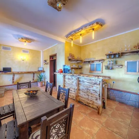 ゲストハウス Rhodope House Momchil Yunak