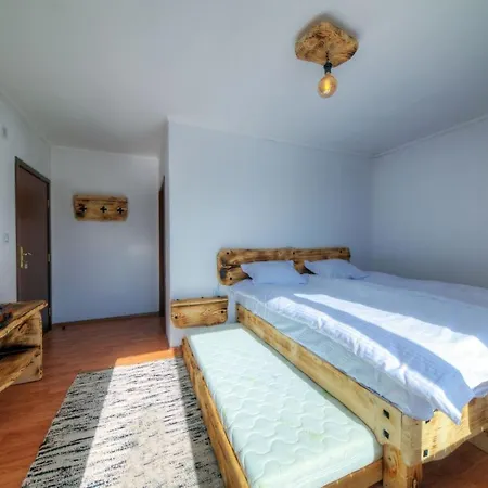 Rhodope House Momchil Yunak 3*
