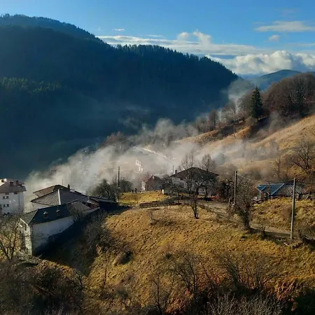 Rhodope House Momchil Yunak